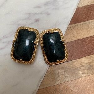 Vintage - Chunky Enamel Gold-tone Clip-on Earrings